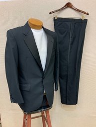 Men's Giorgio Sant' Angelo Single Breasted Tuxedo In Black Jacket Size 40R Pants 34X36 Hand Sewn Buttons