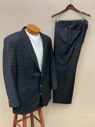 Men's Hickey Freeman Traveler Suit 88 Worsted Wool 12 Silk Ermenegildo Zegna Fabric Charcoal Jacket Size 44R