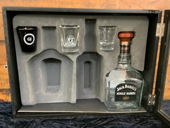Jack Daniel's Wooden Box With Shot Glasses And Decanter