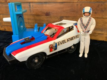 Evel Knievel 1973 Stunt Car Complete Display Item Has Been Opened Unused