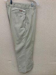 Men's Dickies Pants Khaki Size 38X30 No Stains, Rips Or Discoloration