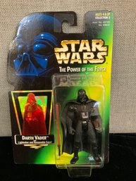 Star Wars Darth Vader With Light Saber And Removable Cape Action Figure New In Box