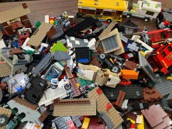 Mixed Lego Bricks And Assorted Pieces 11.20 Pounds