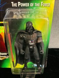 Star Wars Darth Vader With Light Saber And Removable Cape Action Figure New In Box