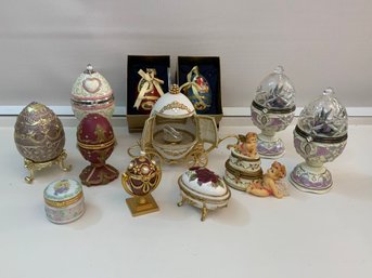 Lot Of Trinket Boxes Many Play Music