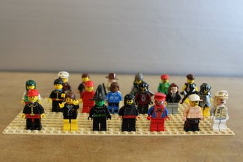 Assorted Lego Figures 20 Pieces