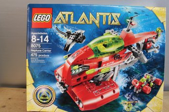 Lego 8075 Atlanis 475 Pieces Neptune Carrier New In Box