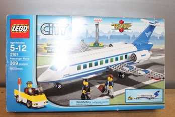 Lego 3181 City Passenger Plane 309 Pieces New In Box