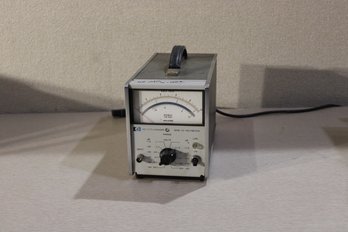 Hewlett Packard 400E AC Voltmeter Tested And Calibrated