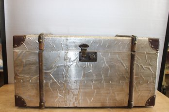 Small Trunk 24' X 12' X12'