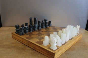 Chess Game Marble Pieces With Wood Box