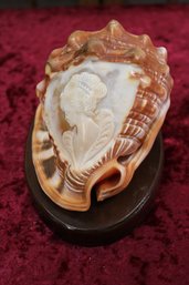 Vintage Carved Cameo Of A Woman Carved On Conch Shell 5' X 4 1/2' X 3'