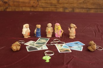 Lot Of 10 Piece ET Key Chain And Figure Lot