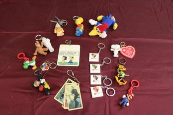Lot Of 15 Plus TV And Movie Character Key Chain Lot, Alf, Flintstones, Simpsons, Snoopy, Smurfs, Harry Potter