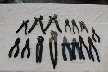 Large Lot Of 15 Pliers With Robo Grip Pliers And Others
