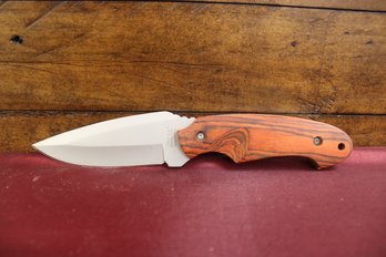Apache Series Skinner With Sheath And Box 9' Total Length 4' Blade