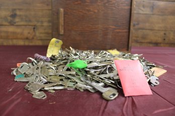 Lot Of Keys And Key Chains With Wooden Box 13' X 10' X 16' (100 Plus Keys)
