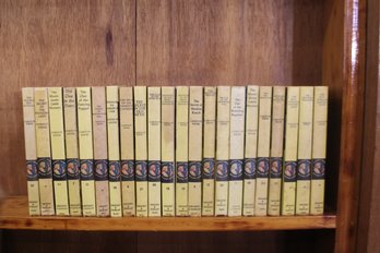 22 Nancy Drew Mysteries 1960s And 1970s