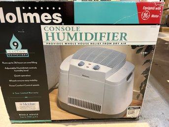 Holmes Condole Humidifier 9 Gallon New In Box