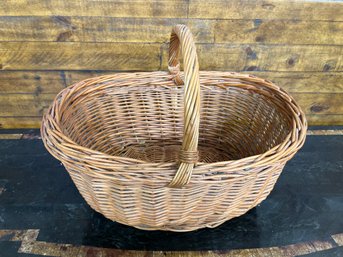 Large Oval Wicker Basket Handwoven 14 X 20