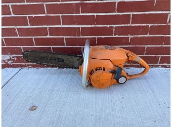 Skil Chainsaw, 2 Cycle, Model 1630, 69cc