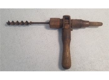 Antique Ratcheting Drill With Auger Boring Bit