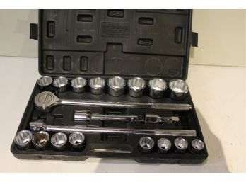 Pittsburgh Jumbo Socket Set With Blow Mold Case