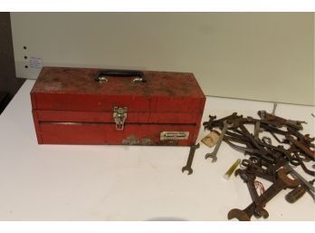 Metal Tool Box With Tray And Lots Of Open End & Box End Wrenches