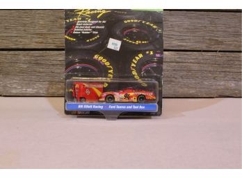 Hot Wheels Bill Elliot Mc Donald's Model Toy Car