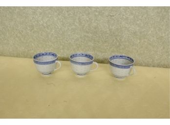 Vintage Chinese Dragon Rice Eyes Seed Translucent Hand Painted 3 Cups