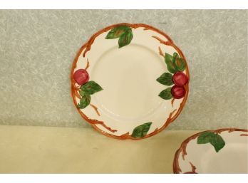 6 Matching Plates Franciscan Ware Apple Pattern 9 1/2'  Note: 1 Plate Has A Fleabite