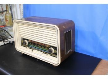 Blaupunkt Radio, Needs Repair