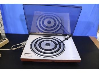 Bang & Olufsen Beogram 1600 Turn Table Powers Up, Turn Table Turns, No Stylus