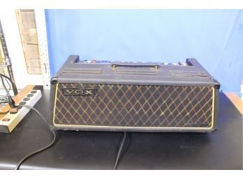 Vox Super Beatle Model V1141 Solid State Amplifier Super Reverb Twin, Powers Up