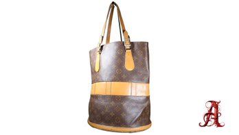 Louis Vuitton Monogram Marais Bucket GM Tote Bag