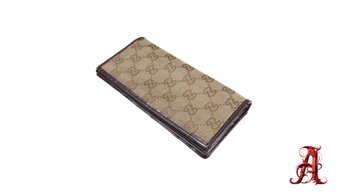 Gucci Women's Brown And Tan Wallet-purses Bifold Authentic