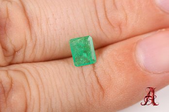 LOOSE NATURAL EMERALD 0.64CT JEWELRY MAKING PRECIOUS GEMSTONE EMERALDS