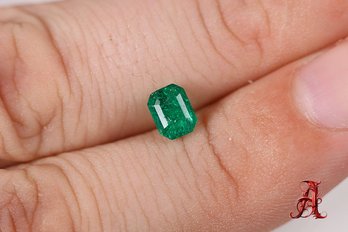 LOOSE NATURAL EMERALD 0.75ct JEWELRY MAKING PRECIOUS GEMSTONE EMERALDS