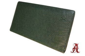 Authentic Louis Vuitton Green Tiaga Wallet Long