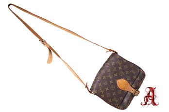 Louis Vuitton Monogram Canvas Cartouchiere MM Authentic Sling Shoulder Bag Handbag Purse