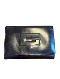 Authentic GUCCI Women's Glossy Leather Gg Logo Wallet