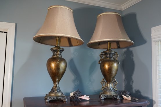 Pair Of Elegant French Style Lamps In Working Conditions,