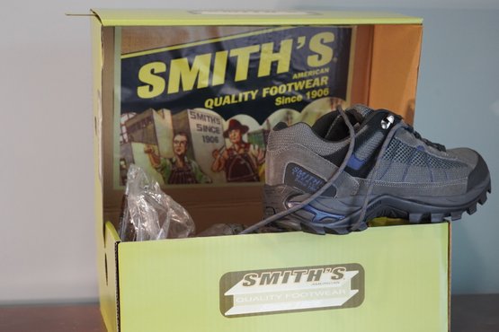 New In Box Smiths's American Filey Low Charcoal/ Blue Shoes, Size 9 M