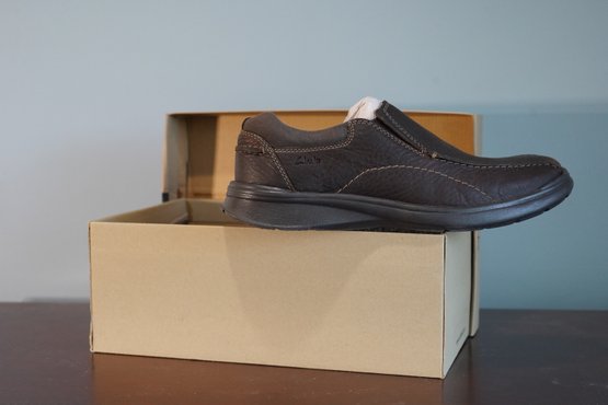 New In Box Clarks Cotrell Step Men Shoes, 9