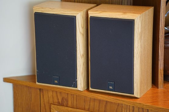 Pair Of JBL2500 Speakers, J128-427627