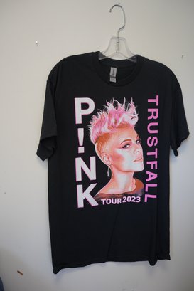 Vintage Pink Trust Fall Tour 2023 T-shirt, Size M