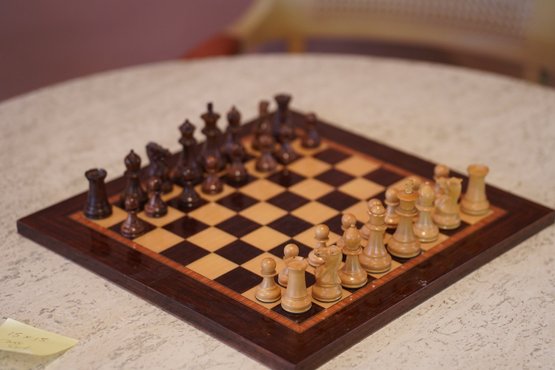 Lovely Wood Chess Board & Pieces