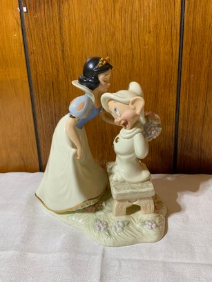 Gorgeous Lenox Porcelain Disney Showcase Collection Figurine, 'dopey's Sweet Reward'