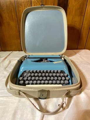 Vintage Baby Blue Consul Typewriter With Case & Key
