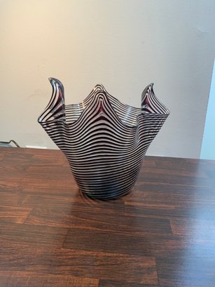 Bewitching Murano Ribbon Handkerchief Venetian Art Glass Vase
